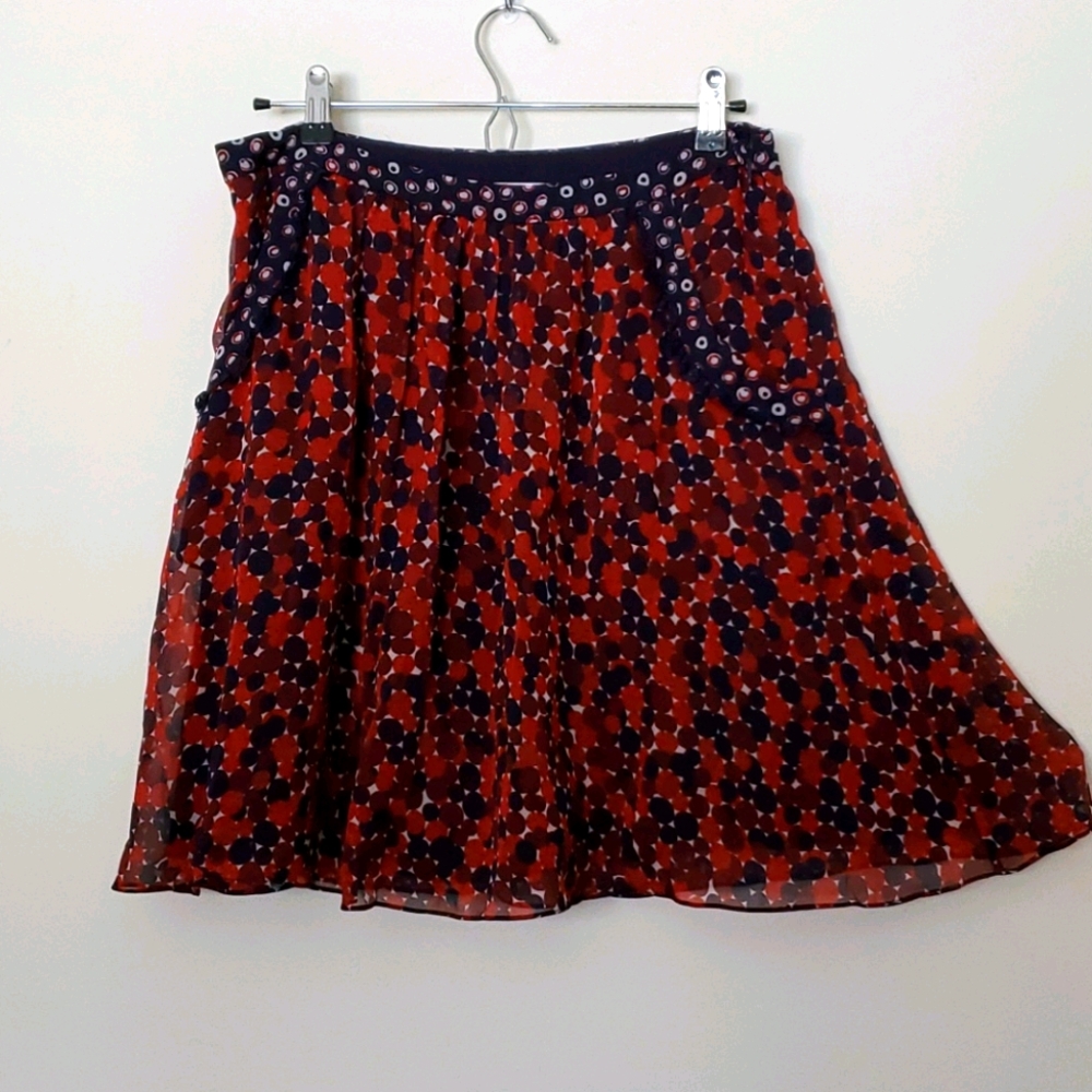 Diane von Furstenberg 100% Silk crepe skirt